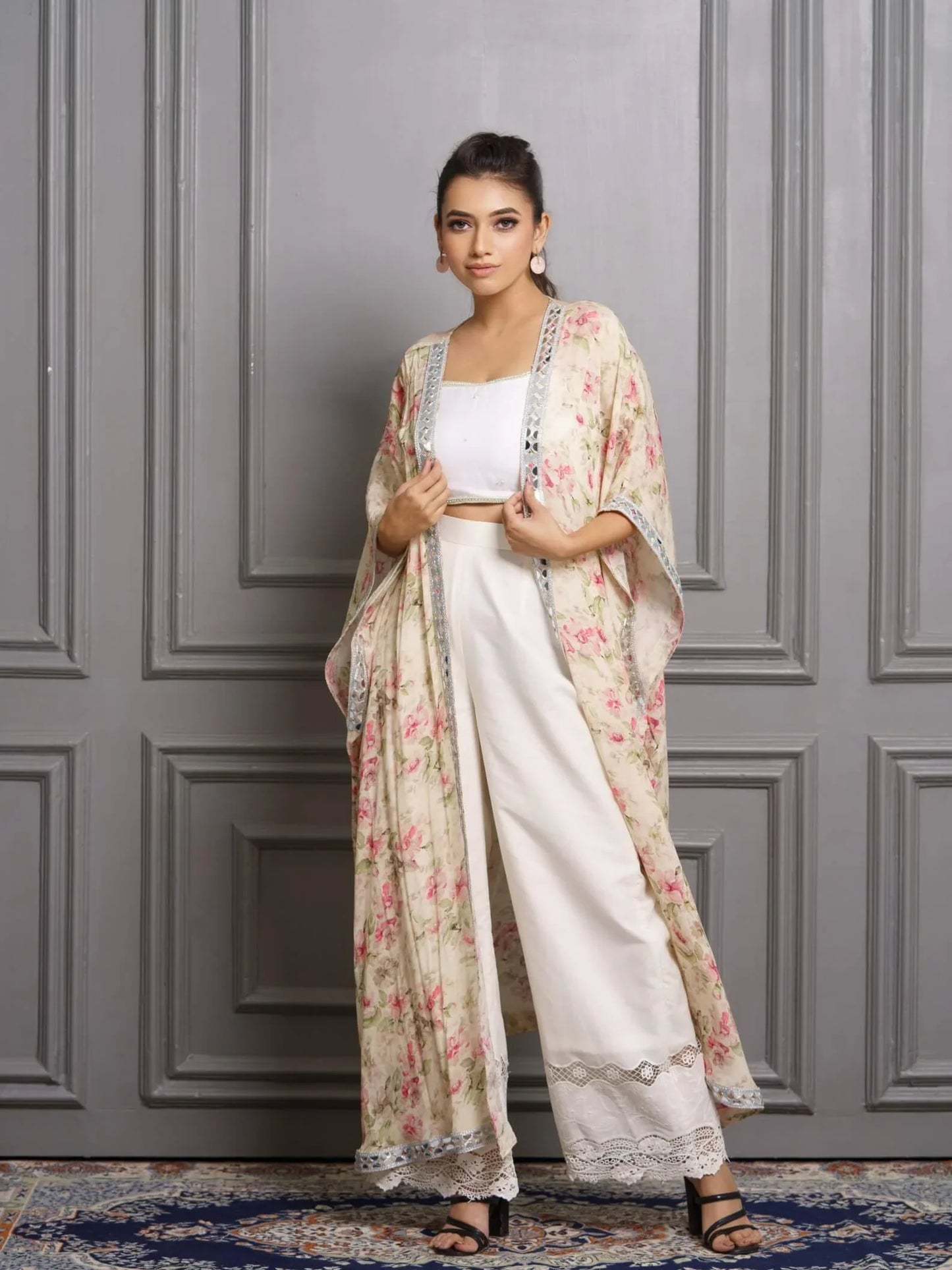 White cape set