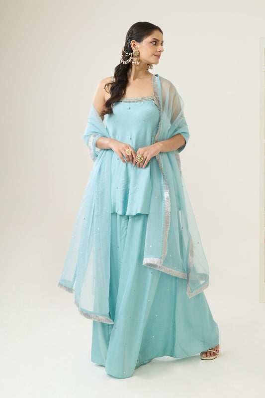 Naaz